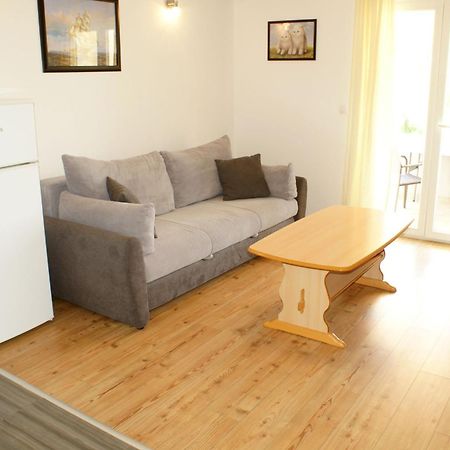 Apartments Martina ビビニェ エクステリア 写真