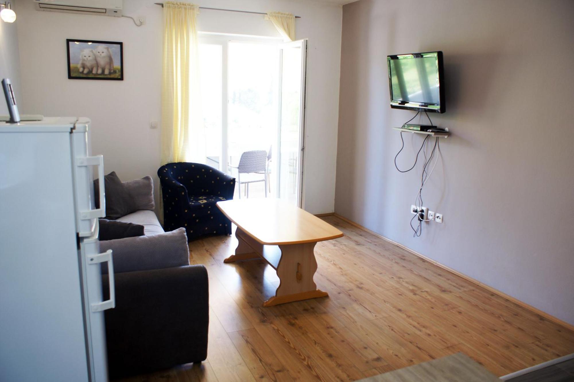 Apartments Martina ビビニェ エクステリア 写真