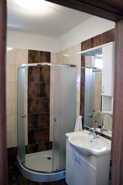 Apartments Martina ビビニェ エクステリア 写真